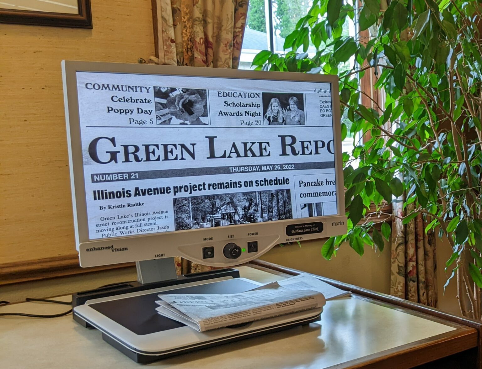 Caestecker Public Library Merlin Vision Enhancer